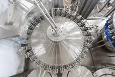 Hot filling machine