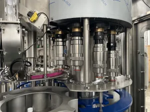 12000BPH DXGF40-40-10 Automatic soda soft drink making machine sparking water production line carbonated drink filling machine
