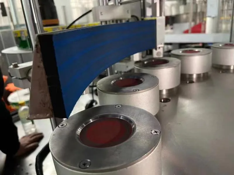 Automatic Rotary type Self-Adhesive Labeling Machine